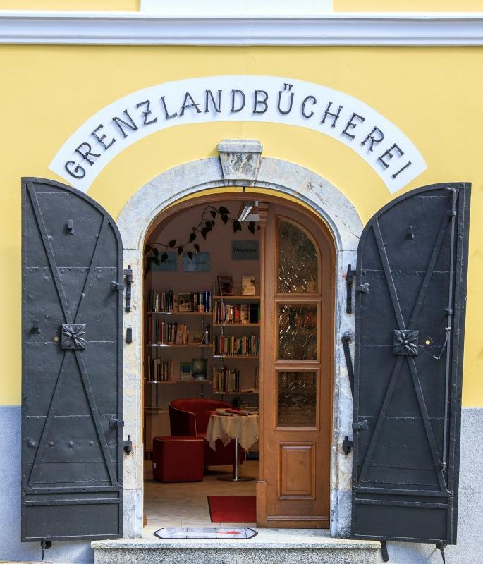 Büchereieingang Grenzlandbücherei Eibiswald